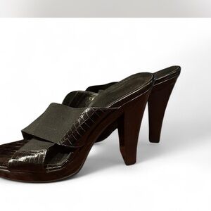 Donald J. Pliner Black Heels with Open Back and Peep-Toe